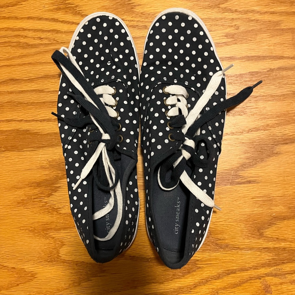 American Eagle Tennis Shoes